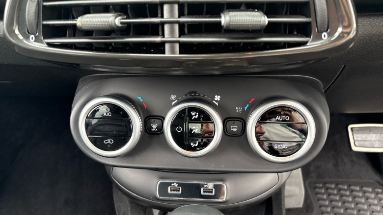 Fiat 500X 1.5 Hybrid 48V Sport 5dr DDCT Petrol Hatchback